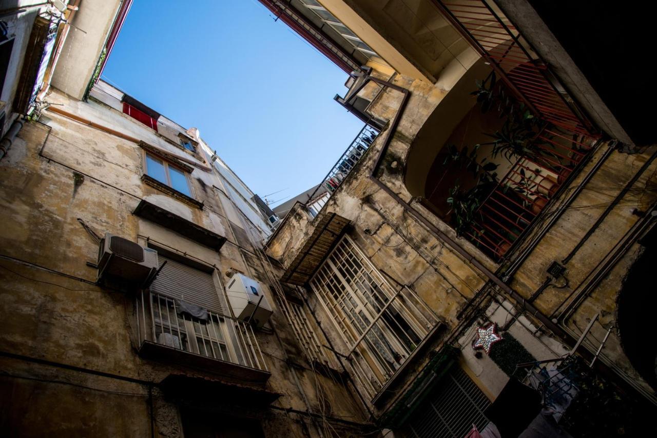 Castel Capuano Flat By Domusextra Appartement