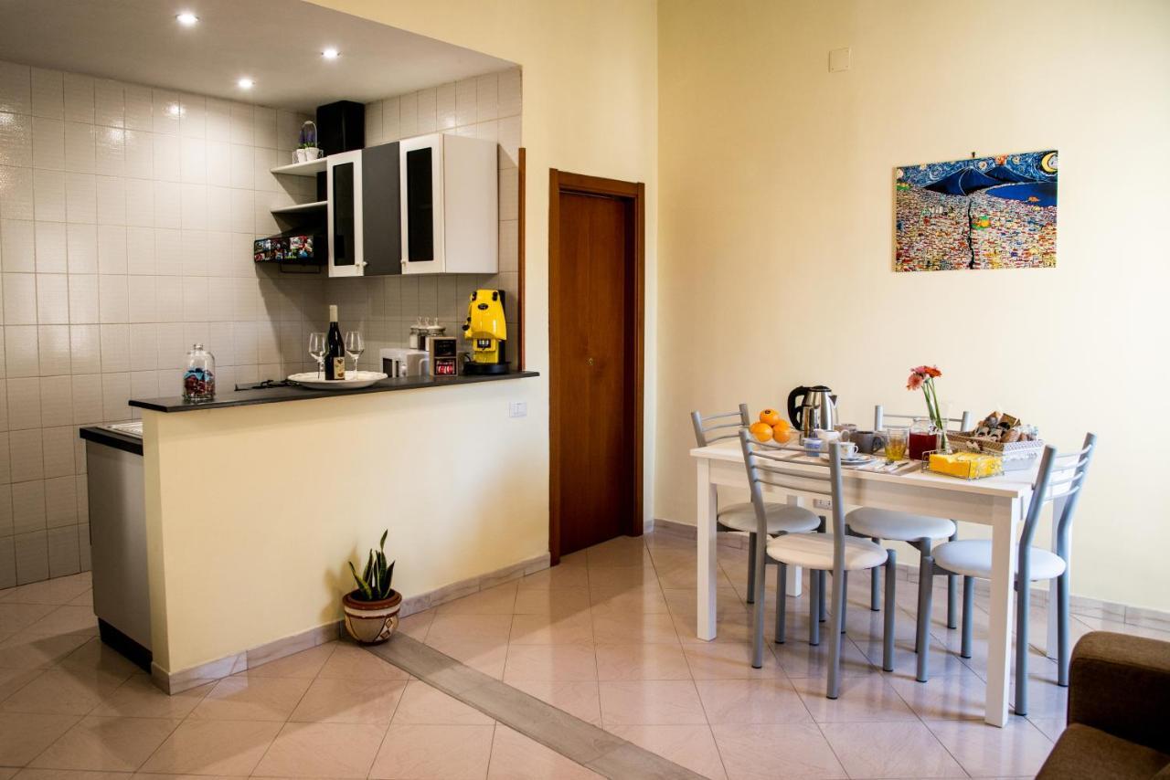 Castel Capuano Flat By Domusextra Appartement Naples